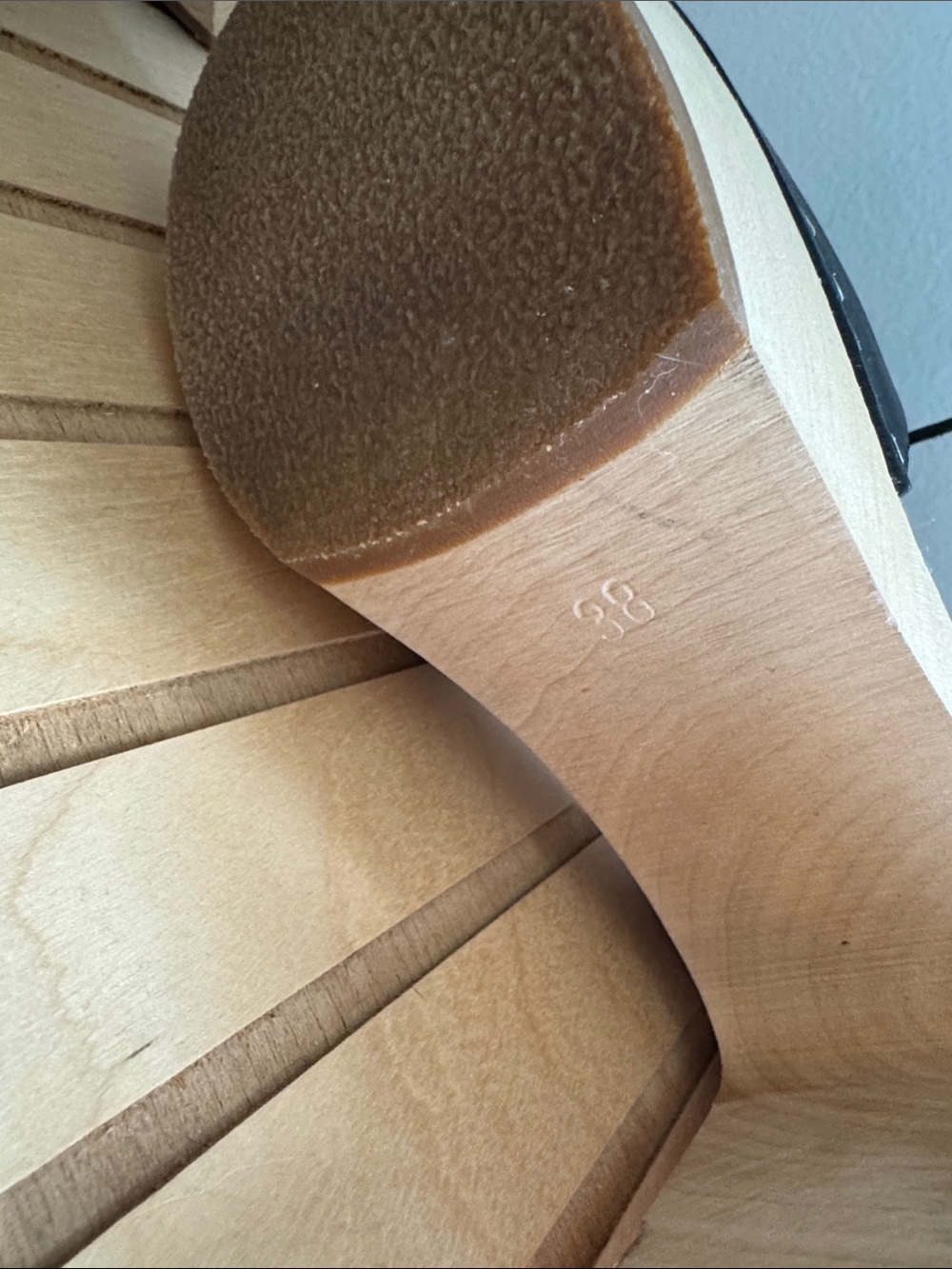 Hasbeens Swedish T-Strap Heeled Clogs - Picture 7 of 7